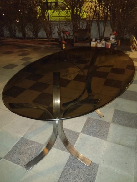 Table ancienne ovale en métal argenté - Osvaldo BORSINI