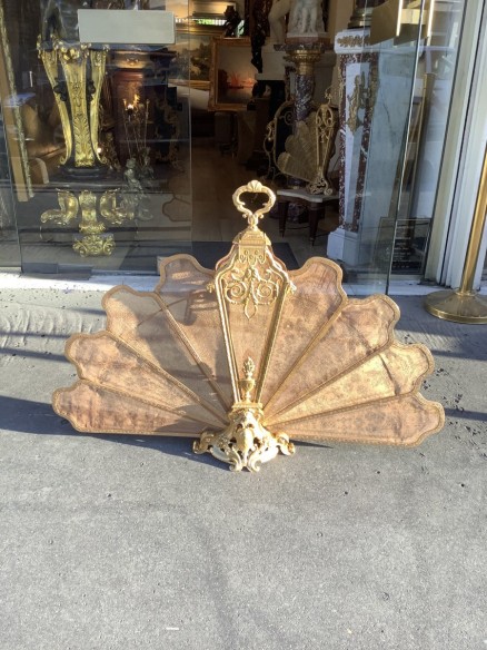 Pare Feu En éventail De Style Louis XVI