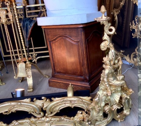 barre de chenets complète de style Louis XV en bronze doré d époque 19 eme siècle