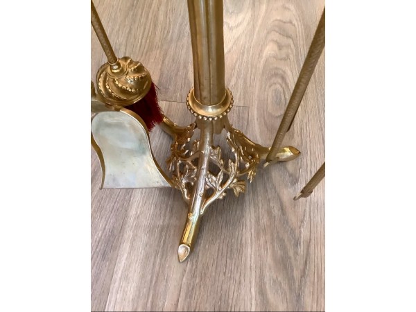 Nécessaire De Cheminée Fin 19ème Siècle En Bronze Doré