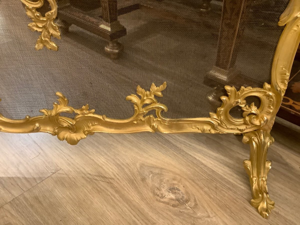 Pare Feu De Style Louis XVI En Bronze...
